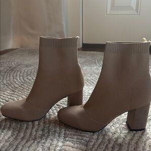 Elegant Tan Ankle Boots